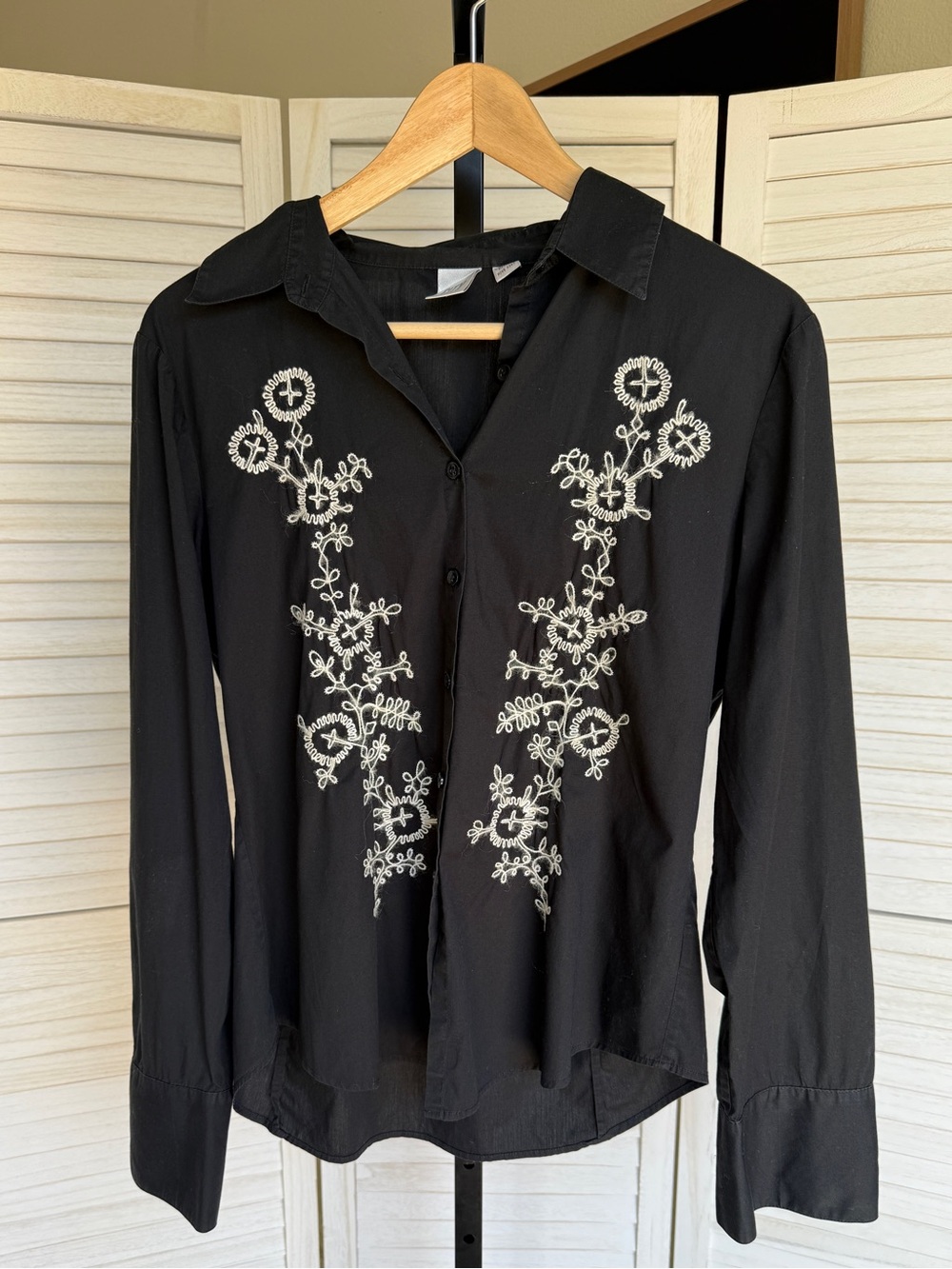 City DKNY Vintage 90's Black Floral Vine Embroidered Western Button Down Shirt
